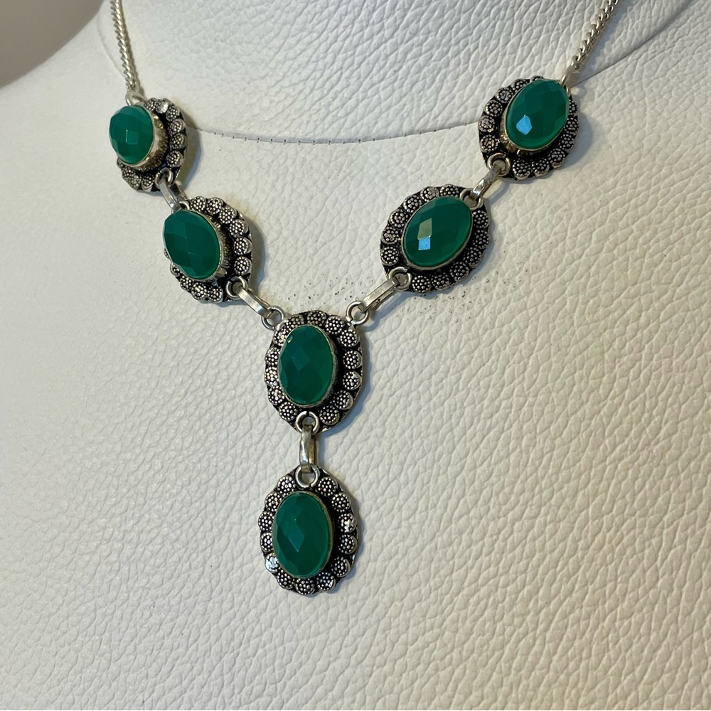 Statement Necklace Green Faceted Stones 20”